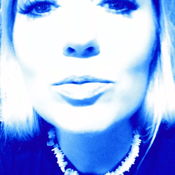 Meet your Posher, Jessica - Picture 4 of 7